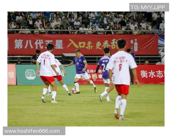 足球洗的魅力与技巧探秘让你成为场上明星的秘诀与训练方法